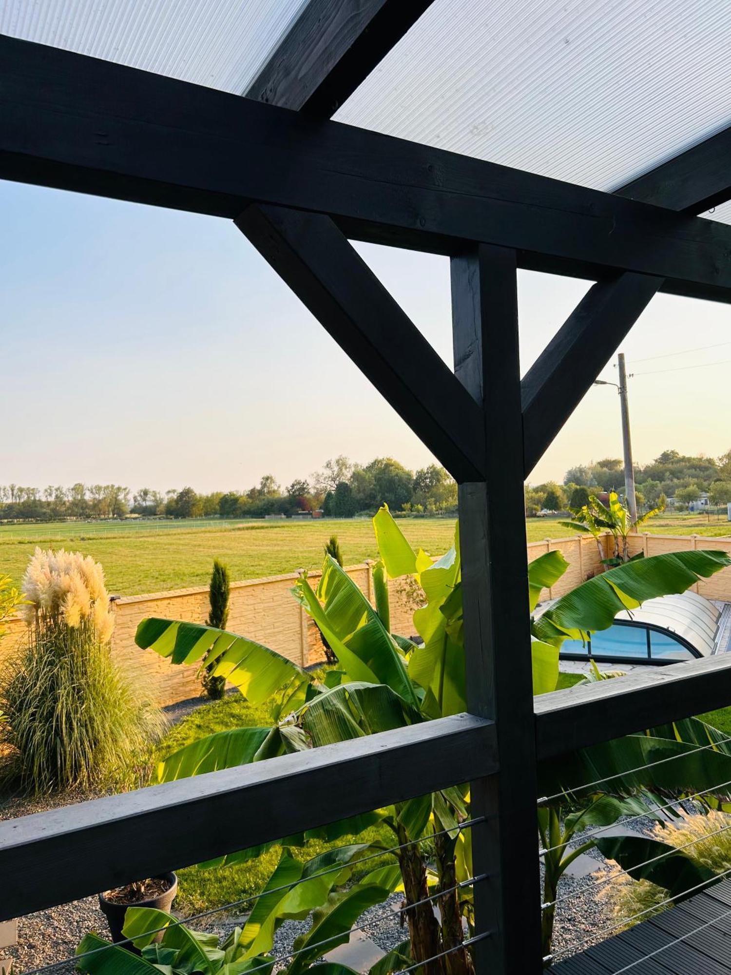 Pool, Sauna Und Blick Ins Gruene Wittenberg Exterior photo